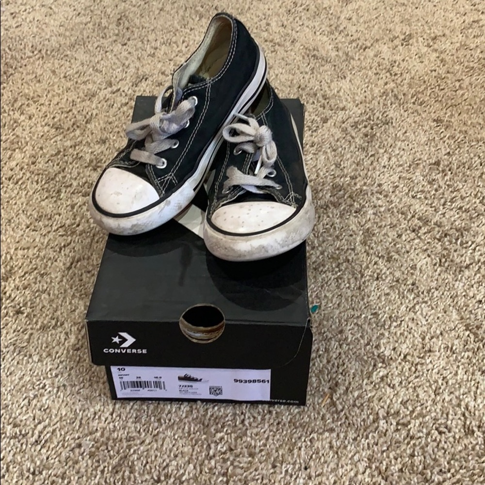 Converse size 10